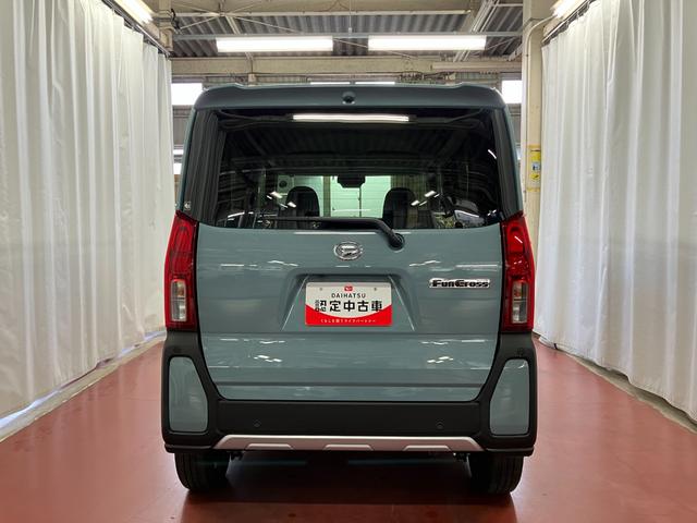 タントファンクロス届出済未使用車　元展示車　衝突被害軽減システム　レーンキープアシスト　両側電動スライドドア　シートヒーター　ＬＥＤヘッドランプ　オートライト　オートマチックハイビーム　アイドリングストップ（長崎県）の中古車
