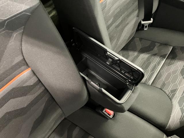 タントファンクロス届出済未使用車　元展示車　衝突被害軽減システム　レーンキープアシスト　両側電動スライドドア　シートヒーター　ＬＥＤヘッドランプ　オートライト　オートマチックハイビーム　アイドリングストップ（長崎県）の中古車