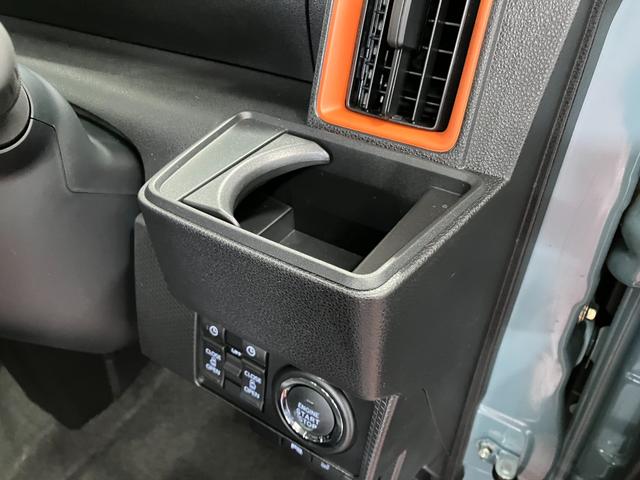 タントファンクロス届出済未使用車　元展示車　衝突被害軽減システム　レーンキープアシスト　両側電動スライドドア　シートヒーター　ＬＥＤヘッドランプ　オートライト　オートマチックハイビーム　アイドリングストップ（長崎県）の中古車