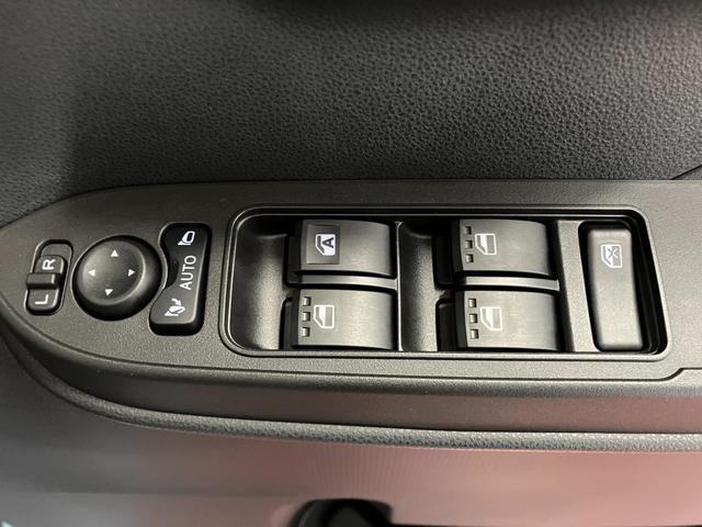 タントファンクロス届出済未使用車　元展示車　衝突被害軽減システム　レーンキープアシスト　両側電動スライドドア　シートヒーター　ＬＥＤヘッドランプ　オートライト　オートマチックハイビーム　アイドリングストップ（長崎県）の中古車