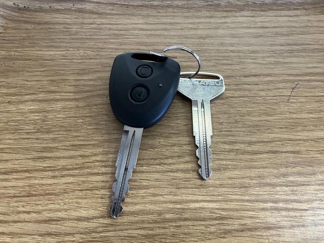 ミライースL SAIIIキーレス アイドリングストップ 運転席エアバッグ 助手席エアバッグ 1オーナー 整備記録簿 オートマチックハイビーム 衝突安全ボディ オートライト ABS 横滑り防止装置 衝突被害軽減システム(長崎県)の中古車