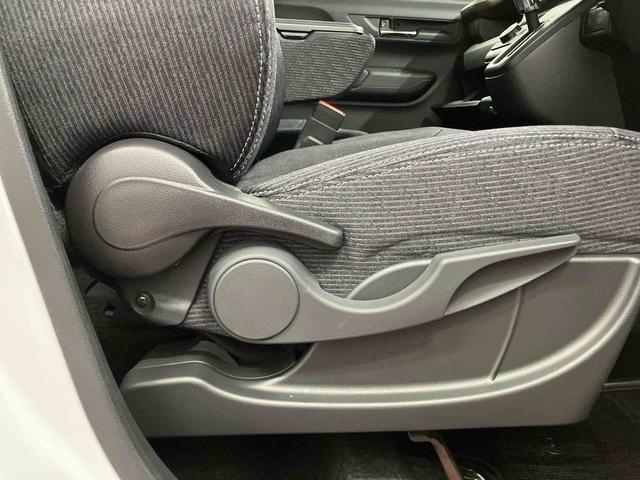 ムーヴＧ元展示車　届出済未使用車　禁煙車　ワンオーナー　前後ドラレコ　ナビ　フルセグＴＶ　Ｂｌｕｅｔｏｏｔｈ　ＡＭ／ＦＭラジオ　ＣＤ　ＤＶＤ　キーフリー　ベンチシート　衝突被害軽減システム　衝突安全ボディ（長崎県）の中古車