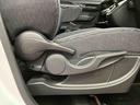 元展示車　届出済未使用車　禁煙車　ワンオーナー　前後ドラレコ　ナビ　フルセグＴＶ　Ｂｌｕｅｔｏｏｔｈ　ＡＭ／ＦＭラジオ　ＣＤ　ＤＶＤ　キーフリー　ベンチシート　衝突被害軽減システム　衝突安全ボディ（長崎県）の中古車