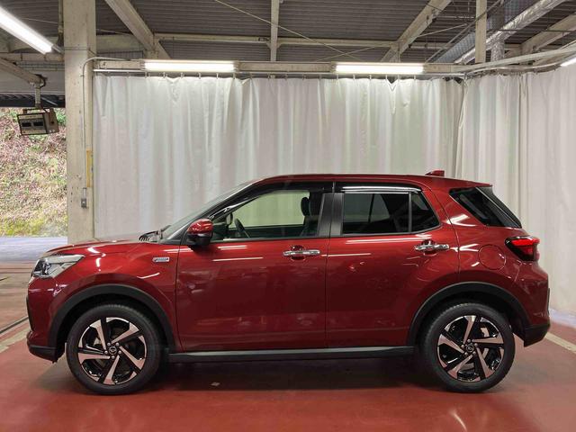 ロッキープレミアムＧ　ＨＥＶナビ　ブルートゥース　ドライブレコーダー　パノラマモニター　衝突被害軽減システム　アダプティブクルーズコントロール　衝突安全ボディ　シートヒーター　スマートキー　ＬＥＤヘッドランプ　オートライト（長崎県）の中古車