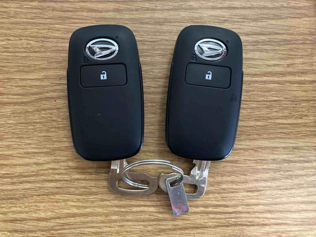 ロッキープレミアムＧ　ＨＥＶナビ　ブルートゥース　ドライブレコーダー　パノラマモニター　衝突被害軽減システム　アダプティブクルーズコントロール　衝突安全ボディ　シートヒーター　スマートキー　ＬＥＤヘッドランプ　オートライト（長崎県）の中古車