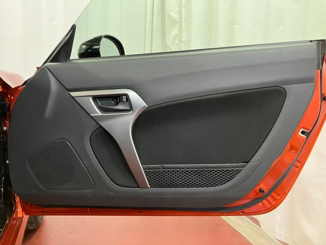 コペンローブ下取車　ターボ　ＣＶＴ　シートヒーター　ＬＥＤヘッドランプ　フォグランプ　横滑り防止装置　純正アルミホイール　スマートキー　プッシュスタート　アイドリングストップ（長崎県）の中古車