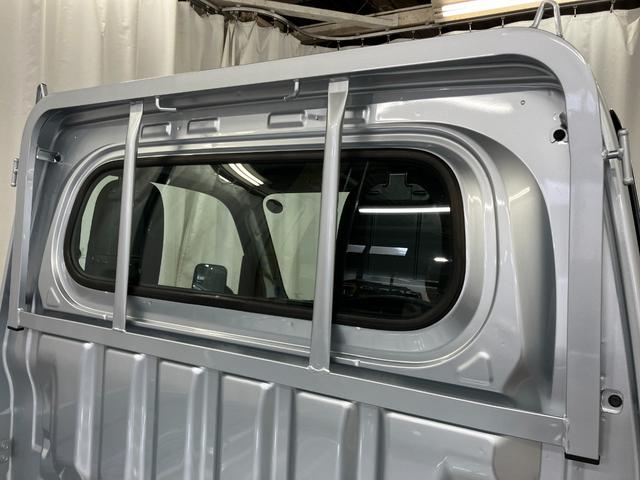 ハイゼットトラックスタンダード元展示車　１オーナー　２ＷＤ　ＣＶＴ車　禁煙　パワーステアリング　ＡＭ／ＦＭラジオ　オートライト　オートマチックハイビーム　衝突被害軽減システム　レーンアシスト　横滑り防止装置　アイドリングストップ（長崎県）の中古車