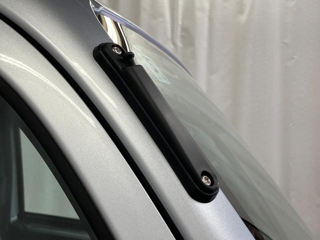 ハイゼットトラックスタンダード元展示車　１オーナー　２ＷＤ　ＣＶＴ車　禁煙　パワーステアリング　ＡＭ／ＦＭラジオ　オートライト　オートマチックハイビーム　衝突被害軽減システム　レーンアシスト　横滑り防止装置　アイドリングストップ（長崎県）の中古車