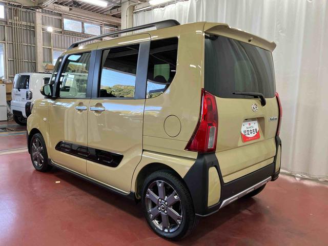 タントファンクロスターボ届出済未使用車　元展示車　ターボ　ディスプレイオーディオ　１オーナー車　ＬＥＤヘッドランプ　シ−トヒ−タ−　車線逸脱警報　スマートキー　衝突安全ボディ　アルミホイール　記録簿　オートマチックハイビーム（長崎県）の中古車