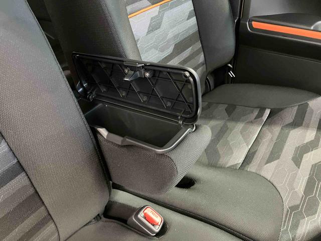 タントファンクロスターボ届出済未使用車　元展示車　ターボ　ディスプレイオーディオ　１オーナー車　ＬＥＤヘッドランプ　シ−トヒ−タ−　車線逸脱警報　スマートキー　衝突安全ボディ　アルミホイール　記録簿　オートマチックハイビーム（長崎県）の中古車