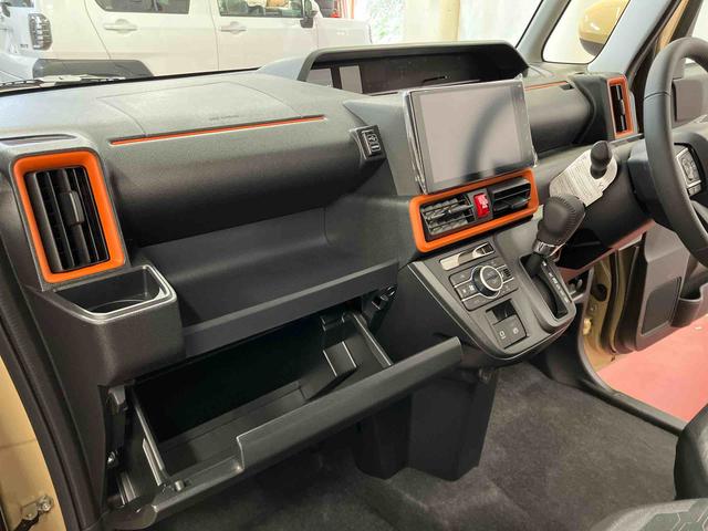 タントファンクロスターボ届出済未使用車　元展示車　ターボ　ディスプレイオーディオ　１オーナー車　ＬＥＤヘッドランプ　シ−トヒ−タ−　車線逸脱警報　スマートキー　衝突安全ボディ　アルミホイール　記録簿　オートマチックハイビーム（長崎県）の中古車