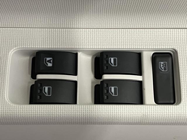 ムーヴキャンバスストライプスＧ届出済未使用車　展示車　禁煙　踏み間違い防止　セキュリティ　スマートキー　ＬＥＤ　シートヒーター　車線逸脱警告　アイドリングストップ　オートライト　安全ボディ　両側電動スライドドア　点検記録簿（長崎県）の中古車