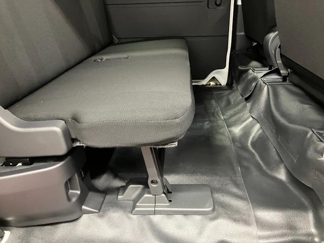 ハイゼットカーゴＤＸ届出済未使用車　展示車　誤発進抑制　禁煙　両側スライド　デュアルエアバッグ　キーフリーシステム　レーンアシスト　横滑り防止機能　ワンオーナー車　安全ボディ　アイドリングストップ　オートライト　記録簿（長崎県）の中古車