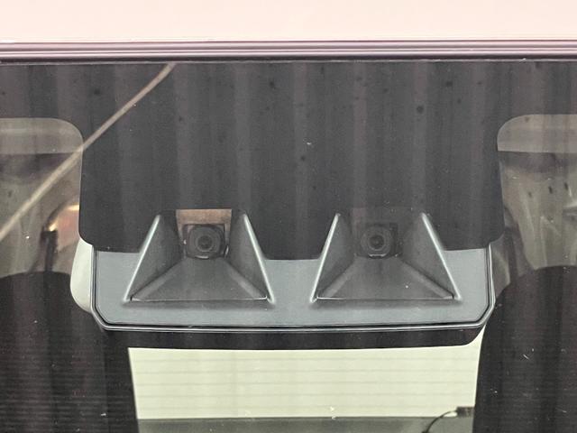 ハイゼットカーゴＤＸ届出済未使用車　展示車　誤発進抑制　禁煙　両側スライド　デュアルエアバッグ　キーフリーシステム　レーンアシスト　横滑り防止機能　ワンオーナー車　安全ボディ　アイドリングストップ　オートライト　記録簿（長崎県）の中古車