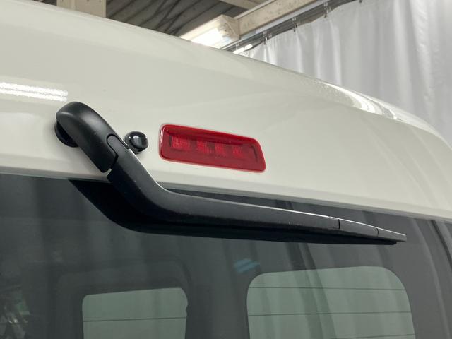 ハイゼットカーゴＤＸ届出済未使用車　展示車　誤発進抑制　禁煙　両側スライド　デュアルエアバッグ　キーフリーシステム　レーンアシスト　横滑り防止機能　ワンオーナー車　安全ボディ　アイドリングストップ　オートライト　記録簿（長崎県）の中古車
