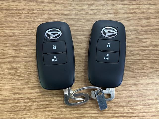 タントＸ届出済未使用車　展示車　衝突低減ブレーキ　運転席シートヒーター　禁煙　スマートキー　電格ミラー　ＬＥＤライト　アイドリングストップ　１オーナー　イモビライザー　両側スライド片側電動　オートハイビーム（長崎県）の中古車