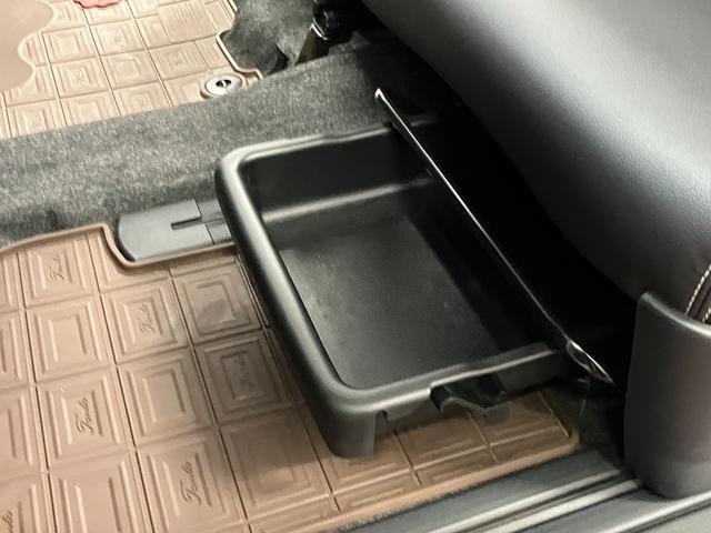 タントカスタムＸ　トップエディションリミテッドＳＡIII下取車　両側オートスライドドア　ブルートゥース　ナビＴＶ　記録簿　ＬＥＤライト　オートライト　衝突安全ボディ　電動格納ドアミラー　ＤＶＤ　シートヒーター　ＥＴＣ　スマートキー　ベンチシート（長崎県）の中古車