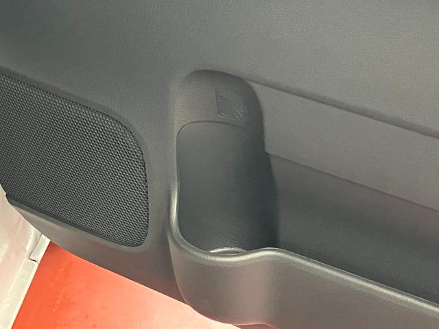 ムーヴキャンバスストライプスＧひょう害車　届出済未使用車　展示車　両側パワードア　スマートキー　軽減ブレーキ　禁煙　セキュリティ　電格ミラー　ＬＥＤライト　レーンキープ　フロントベンチシート　シ−トヒ−タ−（長崎県）の中古車