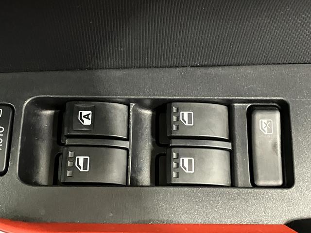 ロッキーＸ　ＨＥＶ下取車　衝突安全ボディ　アルミホイール　キーフリー　レーンアシスト　ＤＶＤ再生　バックモニター　イモビライザー　記録簿　ナビ・ＴＶ　ＥＴＣ車載器　ＬＥＤヘッドランプ　オートライト　ドライブレコーダー（長崎県）の中古車