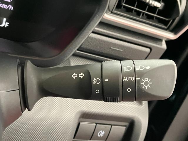 ロッキープレミアムＧオートハイビーム　Ｂｌｕｅｔｏｏｔｈオーディオ　ＬＥＤライト　レーンアシスト　１オーナー車　記録簿　アルミホイール　アイドリングストップ　アダプティブクルーズコントロール　リアカメラ　オートライト（長崎県）の中古車