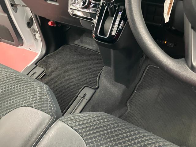 タントカスタムＸひょう害車　レンタカーアップ　踏み間違い防止　アイドリングストップ　キーフリーキー　バックカメラ付　両パワースライドドア　スマートキー＆プッシュスタート　ハイビームアシスト　オートライト　ＥＴＣ（長崎県）の中古車