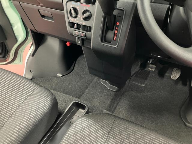 ハイゼットカーゴクルーズひょう害車　元試乗車　レーンキープアシスト　エアバッグ　電動格納式ドアミラー　衝突被害軽減装置　ハイビームアシスト　安全ボディ　スマートキー　オートライト　アイドリングストップ　盗難防止システム（長崎県）の中古車
