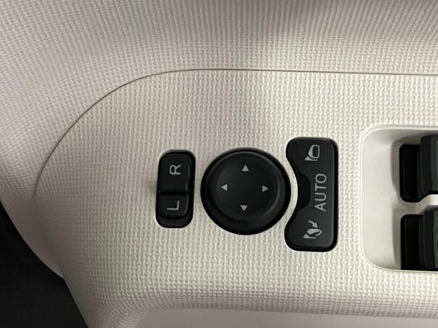 ムーヴキャンバスストライプスＧひょう害車　届出済未使用車　展示車　両側パワードア　スマートキー　禁煙　セキュリティアラーム　電格ミラー　ＬＥＤライト　レーンキープ　フロントベンチシート　シ−トヒ−タ−（長崎県）の中古車