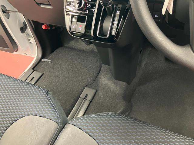 タントカスタムＸひょう害車　届出済未使用車　展示車　アイドリングストップ　両パワースライドドア　シートヒーター付き　スマートキー＆プッシュスタート　ハイビームアシスト　禁煙　オートライト　レーンキープ　盗難防止装置（長崎県）の中古車