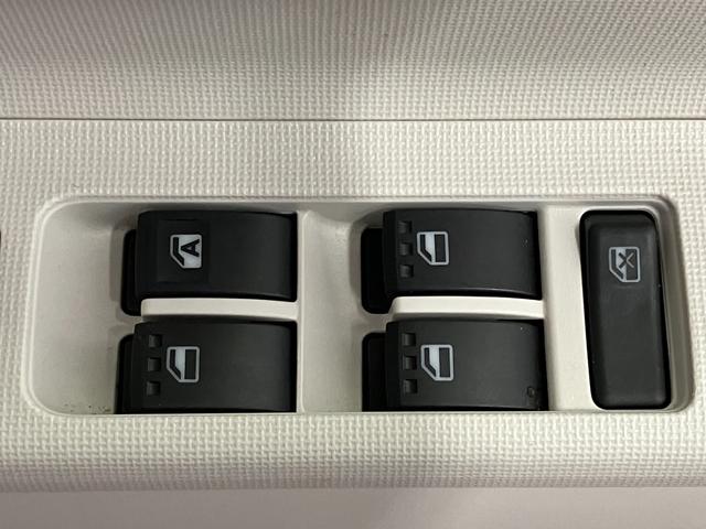 ムーヴキャンバスストライプスＧ両側パワースライドドア　スマートキー　プッシュスタート　軽減ブレーキ　ブルートゥースオーディオ　リアカメラ　セキュリティ　電格ミラー　フルセグＴＶ　ＬＥＤライト　レーンキープ　フロントベンチシート（長崎県）の中古車
