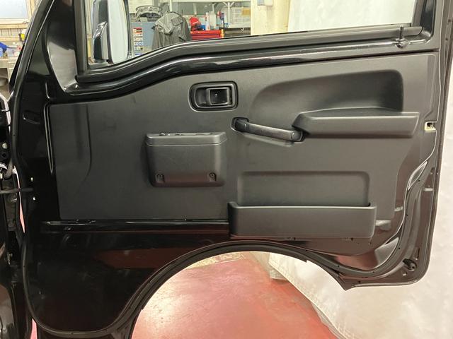 ハイゼットトラックジャンボＳＡIIIｔ下取車　パートタイム４ＷＤ　ＡＴ車　ブルートゥース　記録簿付き　キーレスエントリ−　運転席エアバック　　オートライト　ＬＥＤヘッドライト　ＡＢＳ　横滑防止装置　車線逸脱（長崎県）の中古車