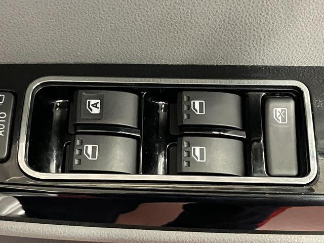 タントカスタムＸセレクション下取車　メモリーナビ　バックカメラ　ドラレコ　ＴＶ　衝突被害軽減ブレーキ　ＬＥＤランプ　スマートキー　アイドリングストップ　シートヒーター　ベンチシート　車線逸脱警報　オートライト　ＤＶＤ（長崎県）の中古車