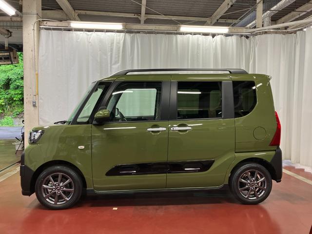 タントファンクロス届出済未使用車　元展示車　アイドリングストップ　衝突被害軽減システム　１オーナー　オートハイビーム　両側電動スライドドア　車線逸脱警報　シートヒーター　禁煙　ＬＥＤヘッドランプ　スマートキ−　記録簿（長崎県）の中古車