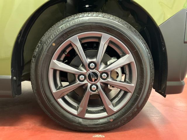 タントファンクロス届出済未使用車　元展示車　アイドリングストップ　衝突被害軽減システム　１オーナー　オートハイビーム　両側電動スライドドア　車線逸脱警報　シートヒーター　禁煙　ＬＥＤヘッドランプ　スマートキ−　記録簿（長崎県）の中古車
