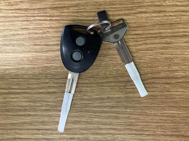 ミラＸスペシャル下取車　マニュアル車　ＣＤ　キーレス　取説記録簿　運転席・助手席エアバッグ　ＡＢＳ　衝突安全ボディ（長崎県）の中古車