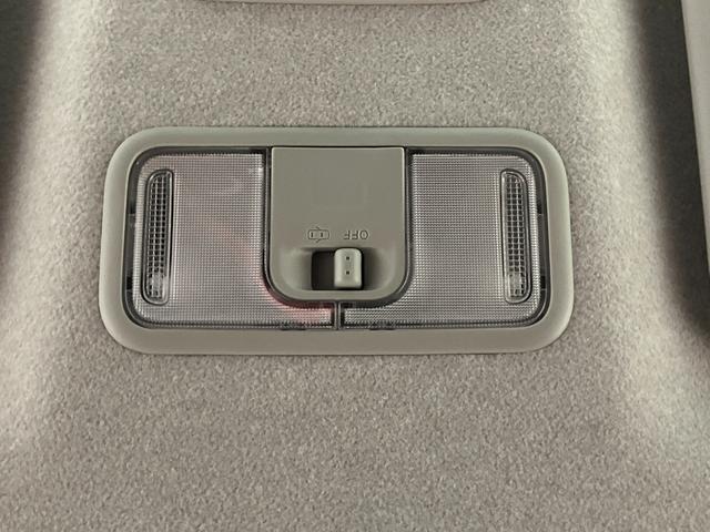 トールカスタムＧ　リミテッド　ＳＡIII下取車　ナビ　ＴＶ　ドラレコ　　全周囲カメラ　ＥＴＣ　衝突被害軽減システム　横滑り防止装置　ＬＥＤヘッドランプ　盗難防止システム　クルーズコントロール　点検記録簿　ブルートゥース　スマートキー（長崎県）の中古車