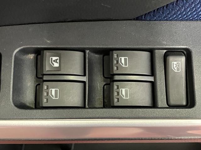 トールカスタムＧ　リミテッド　ＳＡIII下取車　ナビ　ＴＶ　ドラレコ　　全周囲カメラ　ＥＴＣ　衝突被害軽減システム　横滑り防止装置　ＬＥＤヘッドランプ　盗難防止システム　クルーズコントロール　点検記録簿　ブルートゥース　スマートキー（長崎県）の中古車