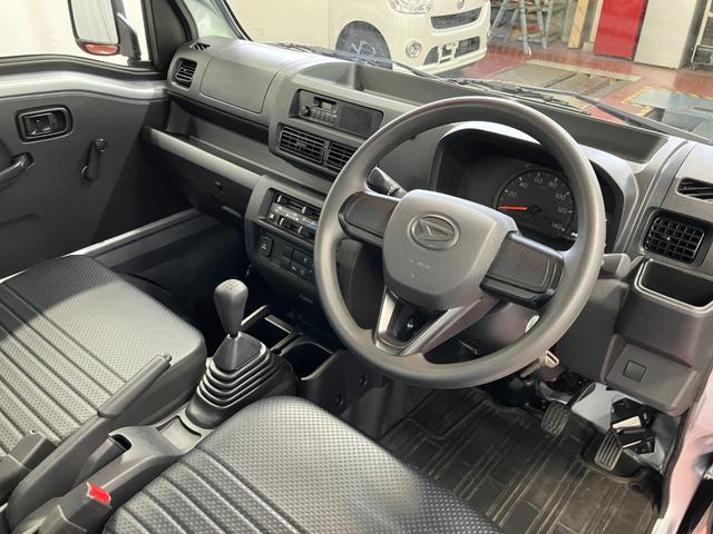 ハイゼットトラックスタンダード（スマートアシスト非装着車）１オーナー　２ＷＤ　マニュアル車　アイドリングストップ　運転席エアバッグ　助手席エアバッグ　パワステ　エアコン　メンテナンスノート　ＡＢＳ　ＥＳＣ　オートライト（長崎県）の中古車