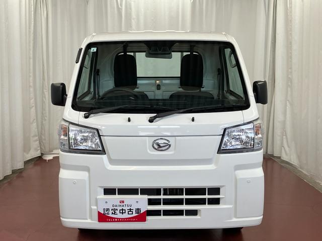 ハイゼットトラックスタンダード届出済未使用車　元展示車　２ＷＤ　ＭＴ車　禁煙　衝突被害軽減システム　アイドリングストップ　運転席エアバッグ　助手席エアバッグ　エアコン　パワステ　メンテナンスノート　オートライト　オートハイビーム（長崎県）の中古車