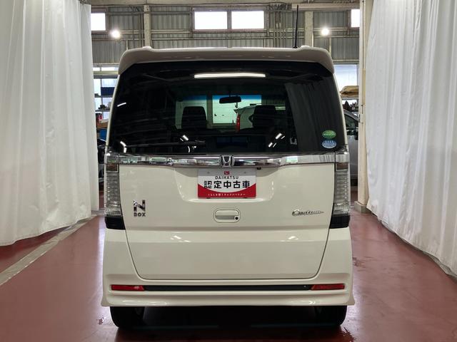 Ｎ−ＢＯＸカスタムＧ・Ｌパッケージ下取車　ナビ　バックカメラ　ＴＶ　アイドリングストップ　オートライト　スマートキー　ＤＶＤ　衝突安全ボディ　運転席エアバッグ　助手席エアバッグ　両側スライド片側電動ドア　ＡＢＳ　ＥＴＣ（長崎県）の中古車