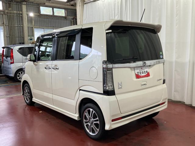 Ｎ−ＢＯＸカスタムＧ・Ｌパッケージ下取車　ナビ　バックカメラ　ＴＶ　アイドリングストップ　オートライト　スマートキー　ＤＶＤ　衝突安全ボディ　運転席エアバッグ　助手席エアバッグ　両側スライド片側電動ドア　ＡＢＳ　ＥＴＣ（長崎県）の中古車
