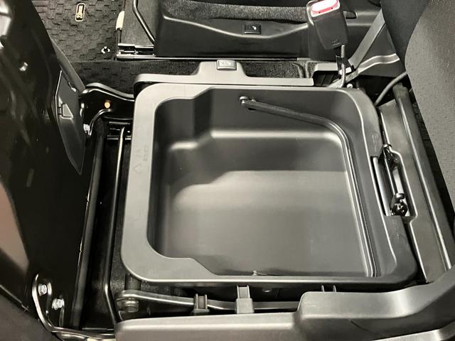 クロスビーハイブリッドＭＺ下取車　メモリーナビ　全方位モニター　ブルートゥース　ターボエンジン　ＤＶＤ　スマートキー　電動格納式ドアミラー　盗難警報装置　シートヒーター　サイドエアバッグ　ＴＶ　ＬＥＤヘッドランプ　ＥＴＣ（長崎県）の中古車