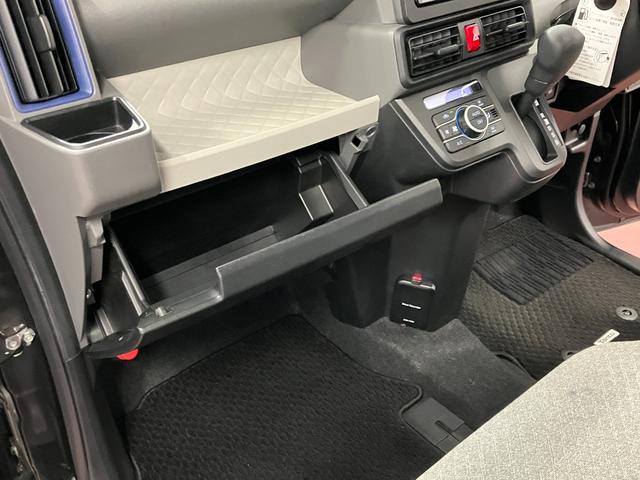 タントＸセレクション下取車　ナビ　バックカメラ　オートマチックハイビーム　レーンキープ　ブルートゥース　ＬＥＤヘッドランプ　電動格納式ドアミラー　シートヒーター　ドラレコ　スマートキー　イモビライザー　衝突安全ボディ（長崎県）の中古車