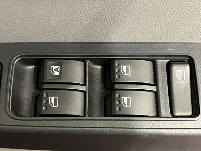 タントＸセレクション下取車　ナビ　バックカメラ　オートマチックハイビーム　レーンキープ　ブルートゥース　ＬＥＤヘッドランプ　電動格納式ドアミラー　シートヒーター　ドラレコ　スマートキー　イモビライザー　衝突安全ボディ（長崎県）の中古車
