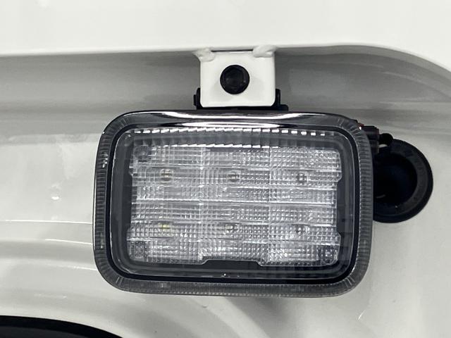 ハイゼットトラックスタンダード　農用スペシャル１オーナー　４ＷＤ　マニュアル車　車線逸脱警報装置　衝突被害軽減システム　オートマチックハイビーム　横滑り防止　オートライト　エアコン　パワーステアリング　運転席エアバッグ　アイドリングストップ（長崎県）の中古車