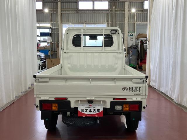 ハイゼットトラックスタンダード　農用スペシャル届出済未使用車　元展示車　４ＷＤ　マニュアル車　車線逸脱警報装置　衝突被害軽減システム　オートハイビーム　横滑り防止　オートライト　エアコン　運転席エアバッグ　パワーステアリング　アイドリングストップ（長崎県）の中古車