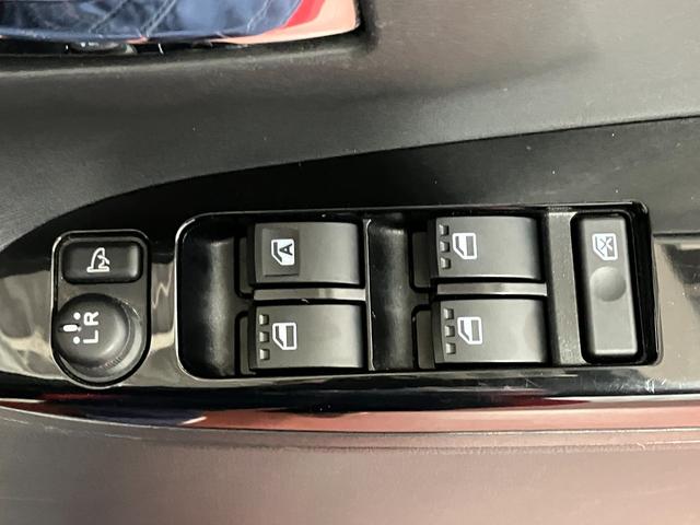 タントカスタムＸ　ＳＡ下取車　ナビ　ＴＶ　バックカメラ　後席モニター　ＥＴＣ　両側電動スライドドア　ブルートゥース　盗難防止　運転席エアバッグ　助手席エアバッグ　スマートキー　ＬＥＤヘッドランプ　アルミホイール　点検記録簿（長崎県）の中古車