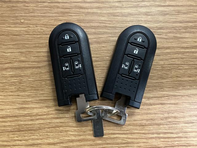トールカスタムＧ　ターボ　ＳＡIIIひょう害車　下取車　ナビ　バックカメラ　ＴＶ　衝突被害軽減システム　ＬＥＤヘッドランプ　ブルートゥース　クルーズコントロール　オートマチックハイビーム　オートライト　アイドリングストップ　ドラレコ（長崎県）の中古車