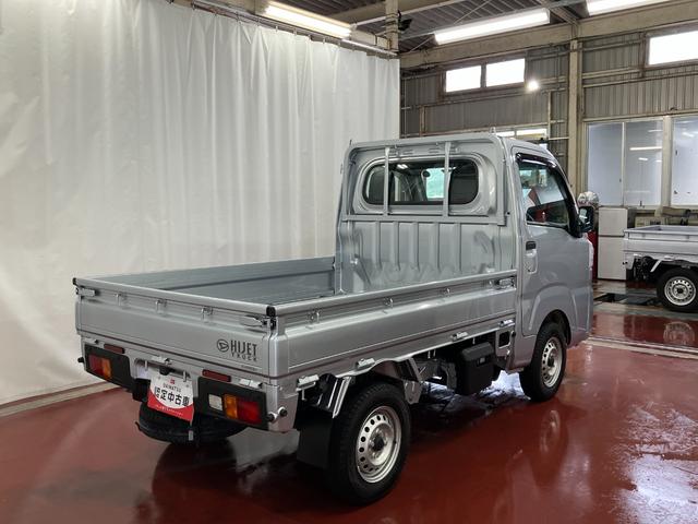 ハイゼットトラックスタンダード１オーナー　４ＷＤ　ＭＴ車　アイドリングストップ　運転席エアバッグ　助手席エアバッグ　横滑り防止装置　オートライト　エアコン　衝突被害軽減システム　パワステ　車線逸脱警報　整備記録簿　ＡＢＳ（長崎県）の中古車