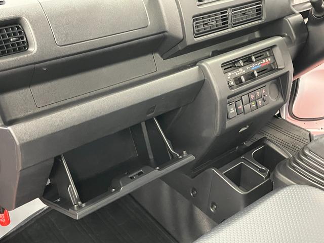 ハイゼットトラックスタンダード１オーナー　４ＷＤ　ＭＴ車　アイドリングストップ　運転席エアバッグ　助手席エアバッグ　横滑り防止装置　オートライト　エアコン　衝突被害軽減システム　パワステ　車線逸脱警報　整備記録簿　ＡＢＳ（長崎県）の中古車