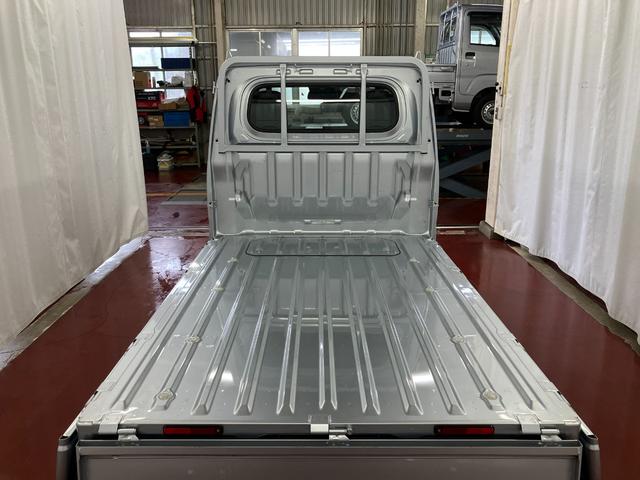 ハイゼットトラックスタンダード１オーナー　４ＷＤ　ＭＴ車　アイドリングストップ　運転席エアバッグ　助手席エアバッグ　横滑り防止装置　オートライト　エアコン　衝突被害軽減システム　パワステ　車線逸脱警報　整備記録簿　ＡＢＳ（長崎県）の中古車
